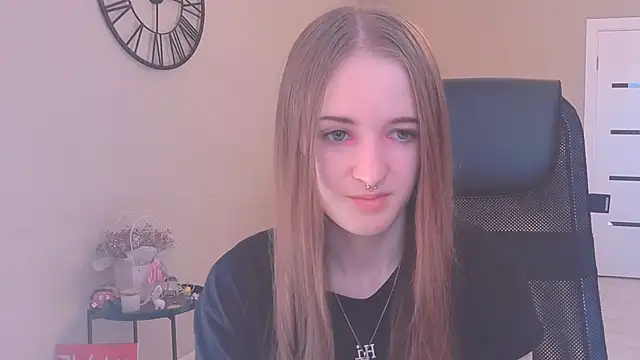 KateKayer online show from 10-01-25, 08:52