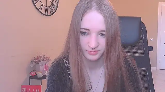 KateKayer online show from 09-25-25, 08:42
