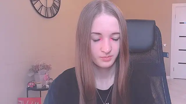 KateKayer online show from 10-03-25, 09:00