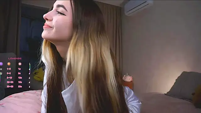 CupSizeGirl online show from 09-22-25, 04:24