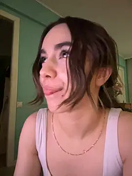 Snapshot of CupSizeGirl chatting on 02-01-26, 01:31 CupSizeGirl online show from 02-01-26, 01:31