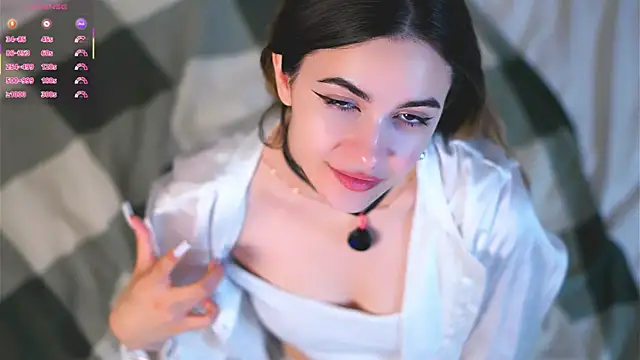 Snapshot of CupSizeGirl chatting on 10-23-25, 05:55 CupSizeGirl online show from 10-23-25, 05:55