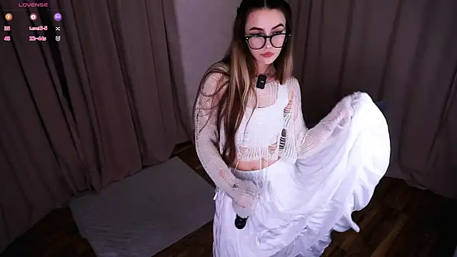 Snapshot of CupSizeGirl chatting on 11-02-25, 01:16 CupSizeGirl online show from 11-02-25, 01:16