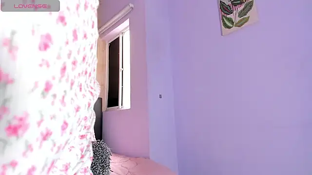Snapshot of valentina-diiaz chatting on 05-11-26, 02:07 valentina-diiaz online show from 05-11-26, 02:07