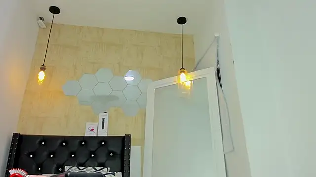 valentina-diiaz online show from 11-18-25, 02:53