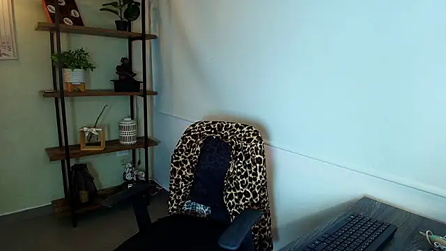  Victoria Collins online show from 03-11-26, 11:37