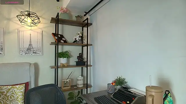  Victoria Collins online show from 03-27-26, 11:44