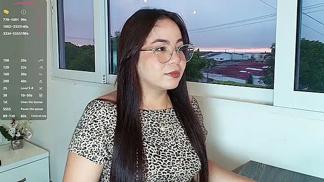  Victoria Collins online show from 10-07-25, 11:11