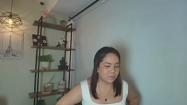  Victoria Collins online show from 04-10-26, 12:01