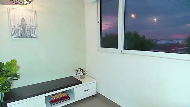  Victoria Collins online show from 09-25-25, 11:05