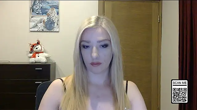 Wild Silk Desire online show from 12-15-25, 01:17