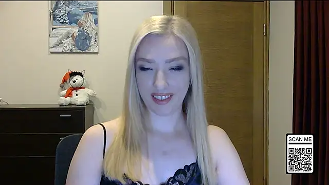 Wild Silk Desire online show from 11-30-25, 03:02