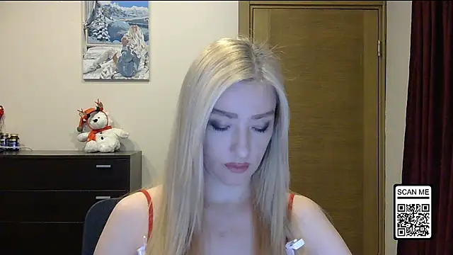 Wild Silk Desire online show from 12-19-25, 04:20