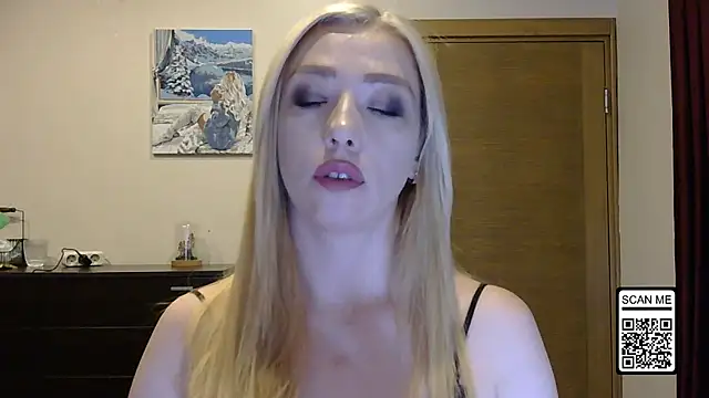 Snapshot of Wild_Silk_Desire chatting on 09-18-25, 01:14 Wild Silk Desire online show from 09-18-25, 01:14