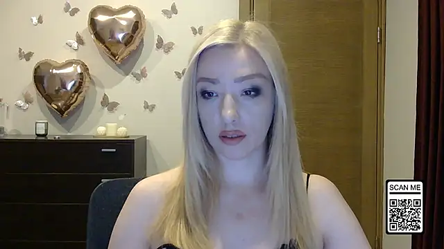Snapshot of Wild_Silk_Desire chatting on 05-18-26, 06:12 Wild Silk Desire online show from 05-18-26, 06:12