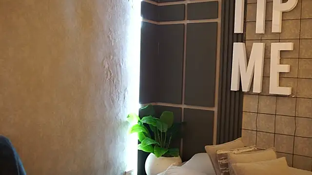 Susan wall online show from 10-04-25, 12:50