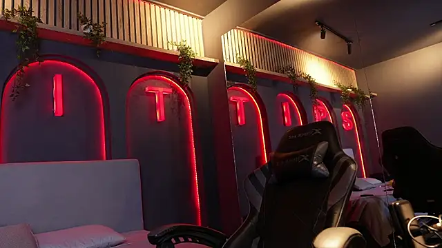 Susan wall online show from 03-19-26, 01:11