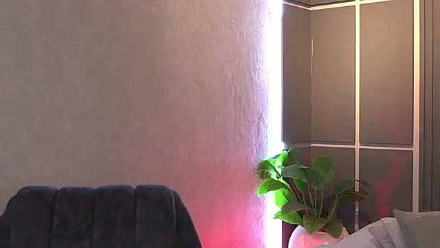 Snapshot of Susan_wall chatting on 05-12-26, 01:17 Susan wall online show from 05-12-26, 01:17