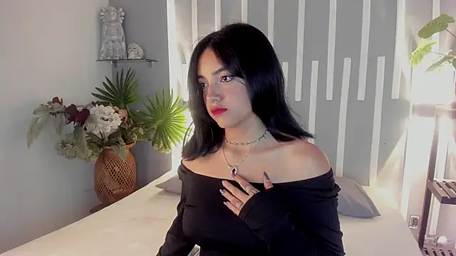 Victoriaa2 Doll online show from 11-21-25, 12:59