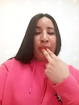 hotCOUPLEPETRA online show from 02-10-26, 08:52