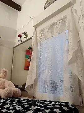 hotCOUPLEPETRA online show from 04-22-26, 07:09