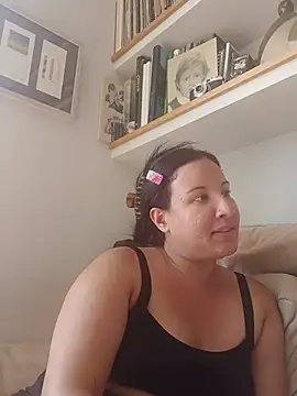 Snapshot of hotCOUPLEPETRA chatting on 06-16-26, 02:39 hotCOUPLEPETRA online show from 06-16-26, 02:39