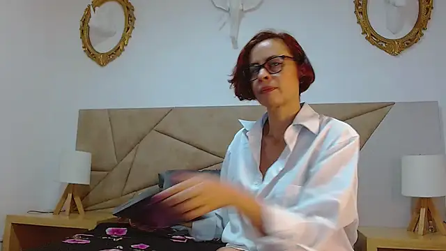 amanda ramirez online show from 10-30-25, 08:28