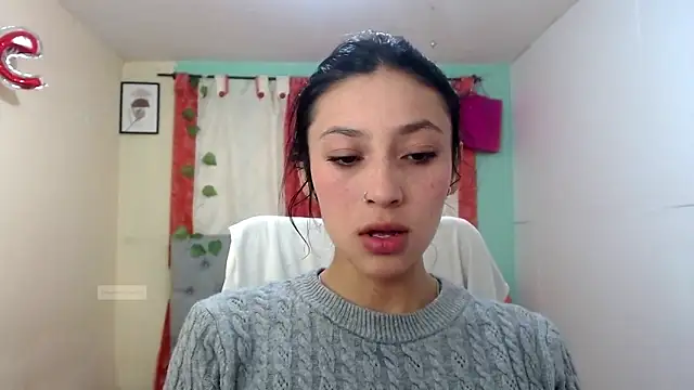 Snapshot of vale_miel chatting on 10-07-25, 08:43 vale miel online show from 10-07-25, 08:43