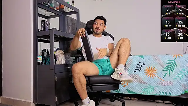 Snapshot of samuelcoopeer chatting on 02-10-26, 01:21 samuelcoopeer online show from 02-10-26, 01:21