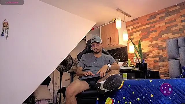 Snapshot of samuelcoopeer chatting on 02-21-26, 03:47 samuelcoopeer online show from 02-21-26, 03:47