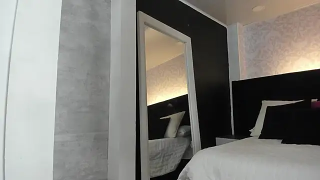 floraginette online show from 02-26-26, 06:08