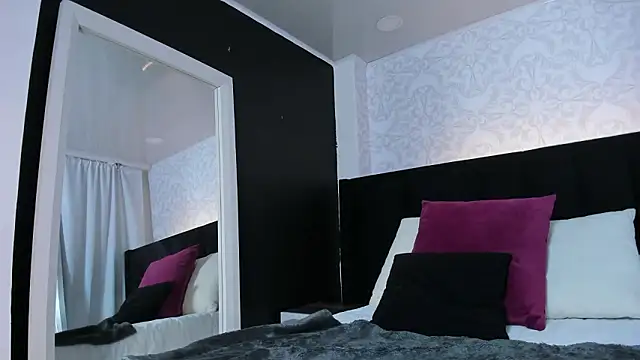 floraginette online show from 03-11-26, 06:02