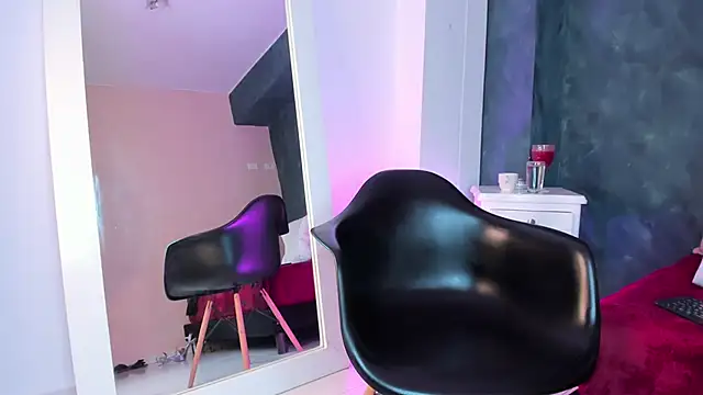 GingerMoon  online show from 04-09-26, 07:20