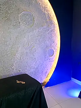 GingerMoon  online show from 04-11-26, 03:49