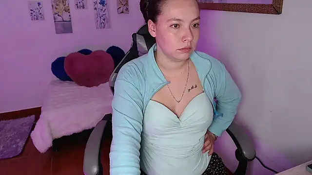 Snapshot of mariaana__222 chatting on 03-02-26, 04:46 mariaana 222 online show from 03-02-26, 04:46