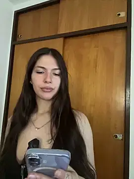 Snapshot of silvestflix chatting on 05-06-26, 03:05 silvestflix online show from 05-06-26, 03:05