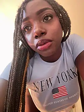 Snapshot of alissradiante1 chatting on 02-26-26, 11:05 alissradiante1 online show from 02-26-26, 11:05