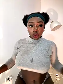 alissradiante1 online show from 10-29-25, 01:48