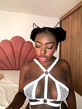 alissradiante1 online show from 11-06-25, 01:20