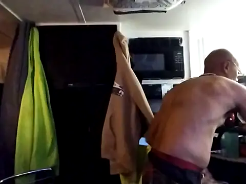 badboy2u2025 online show from 12-03-25, 03:40