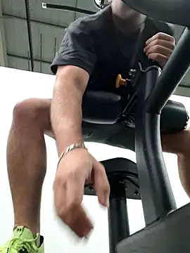 CloudyMuscleBeefy online show from 12-21-25, 12:24