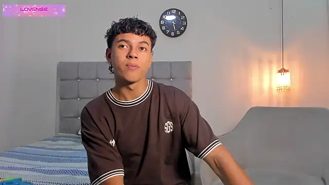 Santy Stump online show from 10-18-25, 11:18