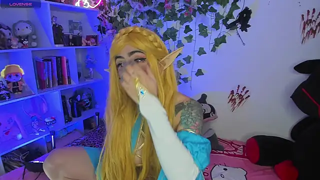 Snapshot of sarahminage_ chatting on 11-11-25, 06:03 sarahminage online show from 11-11-25, 06:03