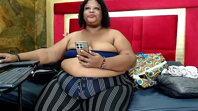 Exoticbigmandy online show from 06-12-26, 09:45
