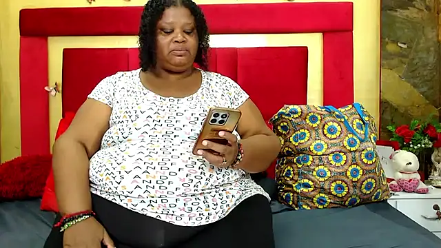 Exoticbigmandy online show from 06-25-26, 02:22