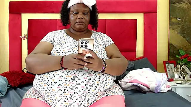 Exoticbigmandy online show from 11-08-25, 04:32