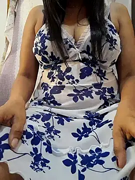 Snapshot of RoseLiveSL chatting on 10-11-25, 05:41 RoseLiveSL online show from 10-11-25, 05:41