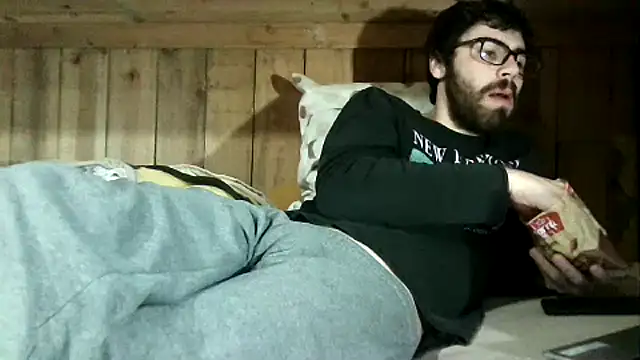 Snapshot of Angelsordemons6 chatting on 02-21-26, 04:42 Angelsordemons6 online show from 02-21-26, 04:42