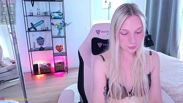 Snapshot of SabrinaRosed chatting on 07-23-26, 04:47 SabrinaRosed online show from 07-23-26, 04:47