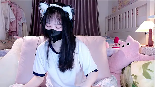 love-uiui online show from 11-03-25, 02:42